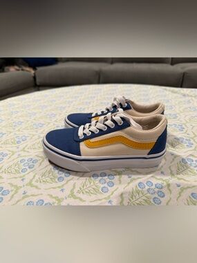 Vans Low-Top Canvas Sneakers in Navy, Cream & Yellow